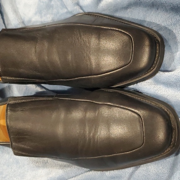 Magnanni black butter soft leather slip on square toe loafer - Picture 2 of 10
